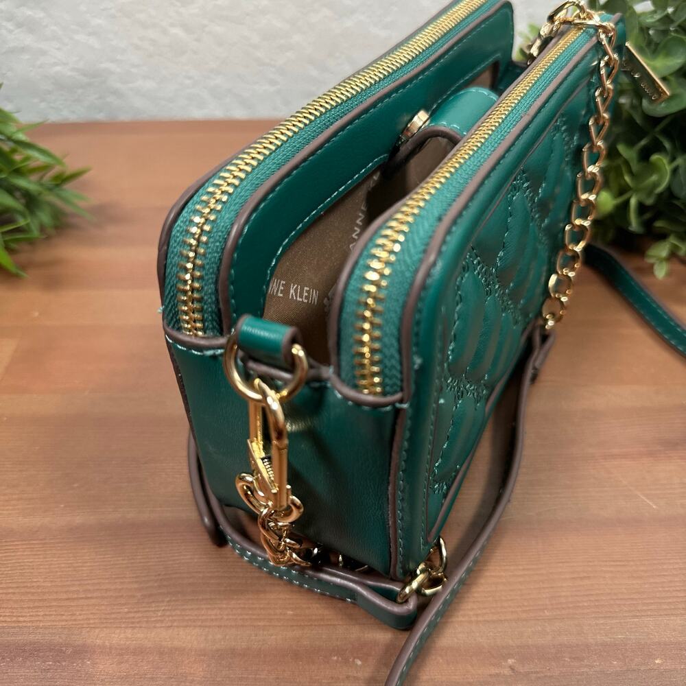 Anne Klein Quilted Double Zip Crossbody Bag - Picture 10 of 10